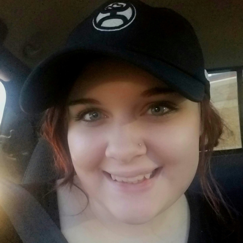 Meet your Posher, Hannah